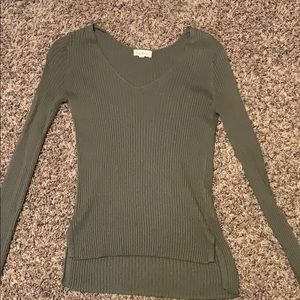Green long sleeve top